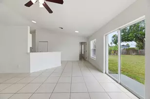 201 SW Amesbury Ave, Port Saint Lucie, FL 34953 - Photo 12