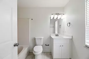 201 SW Amesbury Ave, Port Saint Lucie, FL 34953 - Photo 26