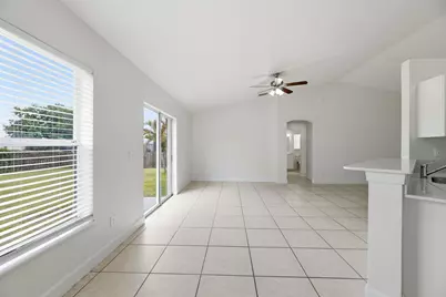 201 SW Amesbury Avenue, Port Saint Lucie, FL 34953 - Photo 8