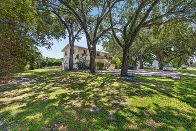 708 SW Gardens Boulevard, Palm City, FL 34990 - Photo 4