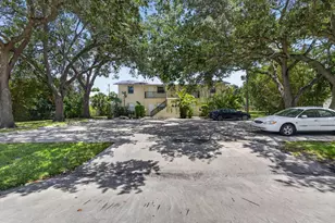 708 SW Gardens Blvd, Palm City, FL 34990 - Photo 1