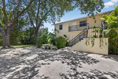 708 SW Gardens Boulevard, Palm City, FL 34990 - Photo 6