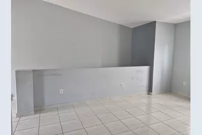 7211 NW 174th Terrace #203, Hialeah, FL 33015 - Photo 4