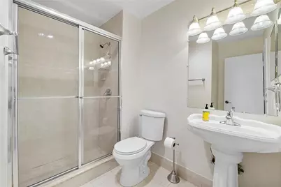 21542 Juego Circle #27h, Boca Raton, FL 33433 - Photo 10