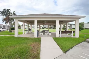 320 Horizons, Boynton Beach, FL 33435 - Photo 24