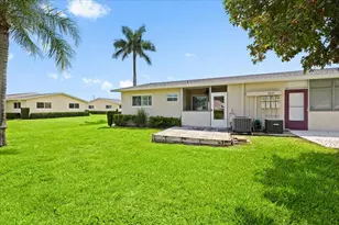 2621 Barkley Dr W, West Palm Beach, FL 33415 - Photo 12
