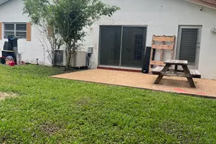 8586 NW 23rd Manor, Coral Springs, FL 33065 - Photo 6