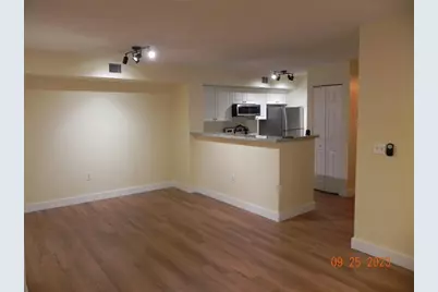 577 SW 111th Lane #204, Pembroke Pines, FL 33025 - Photo 8