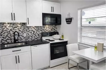 7505 NW 5th Place #203, Margate, FL 33063 - Photo 2