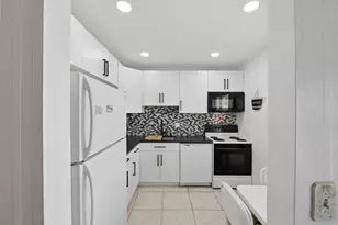 7505 NW 5th Pl, Margate, FL 33063 - Photo 12