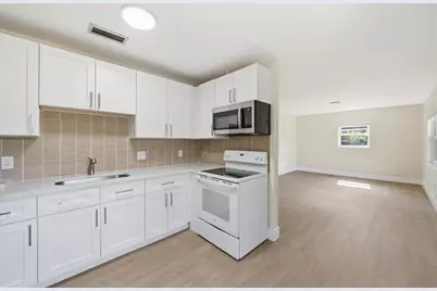 355 Wickline Boulevard, Lantana, FL 33462 - Photo 10