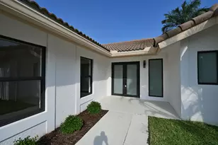 11741 Island Lakes Ln, Boca Raton, FL 33498 - Photo 2