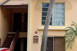 4545 Treehouse Ln, Tamarac, FL 33319 - Photo 14