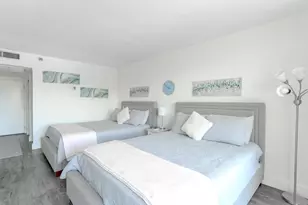 19201 Collins Ave, Sunny Isles Beach, FL 33160 - Photo 2