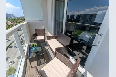 19201 Collins Avenue #1038, Sunny Isles Beach, FL 33160 - Photo 4