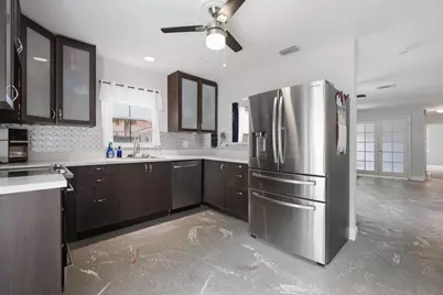8417 NW 40th Court, Sunrise, FL 33351 - Photo 6