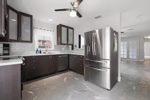 8417 NW 40th Ct, Sunrise, FL 33351 - Photo 6