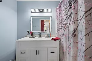 8417 NW 40th Ct, Sunrise, FL 33351 - Photo 12