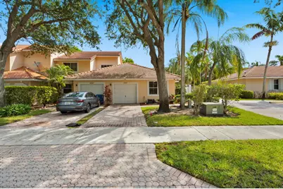 8417 NW 40th Court, Sunrise, FL 33351 - Photo 2