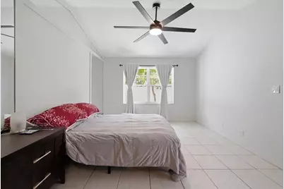 8417 NW 40th Court, Sunrise, FL 33351 - Photo 12