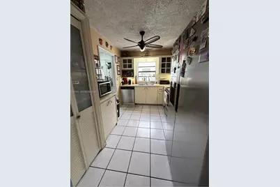 1020 SW 81st Terrace, North Lauderdale, FL 33068 - Photo 14