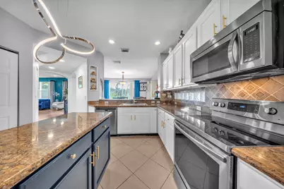 726 Gazetta Way, West Palm Beach, FL 33413 - Photo 18