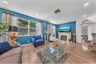 726 Gazetta Way, West Palm Beach, FL 33413 - Photo 8