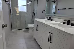 18756 Cape Sable Dr, Boca Raton, FL 33498 - Photo 22