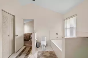 16146 NW 14th Ct, Pembroke Pines, FL 33028 - Photo 22
