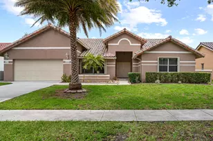 16146 NW 14th Ct, Pembroke Pines, FL 33028 - Photo 2
