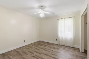 383 SE Whitmore Dr, Port Saint Lucie, FL 34984 - Photo 36