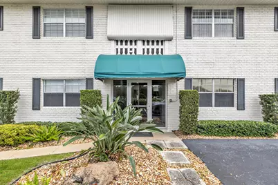 298 SW 6th Street #204, Boca Raton, FL 33432 - Photo 2