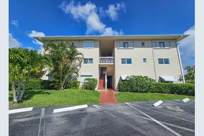 2562 Garden Drive N #202, Lake Worth Beach, FL 33461 - Photo 2