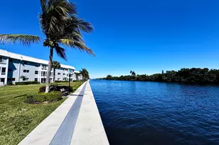 32 Colonial Club Dr, Boynton Beach, FL 33435 - Photo 24