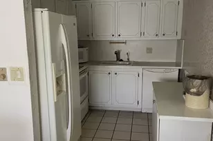 296 Grantham F, Deerfield Beach, FL 33442 - Photo 12