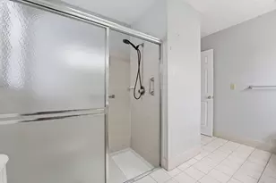 9284 Laurel Green Dr, Boynton Beach, FL 33437 - Photo 20