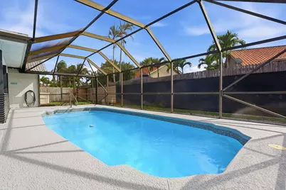 9284 Laurel Green Drive, Boynton Beach, FL 33437 - Photo 2