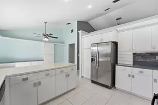 9284 Laurel Green Dr, Boynton Beach, FL 33437 - Photo 14