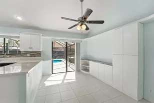 9284 Laurel Green Dr, Boynton Beach, FL 33437 - Photo 30