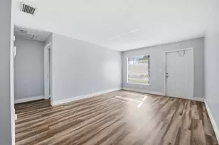 2001 A E Isaacs Ave, West Palm Beach, FL 33407 - Photo 4
