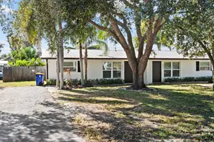2456 SW Hideaway Ln, Stuart, FL 34994 - Photo 1