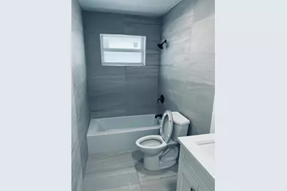 930 N 14th Court, Hollywood, FL 33020 - Photo 16