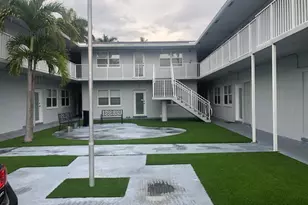 930 N 14th Ct, Hollywood, FL 33020 - Photo 2