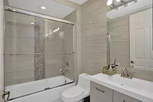 8246 NW 127th Ln, Parkland, FL 33076 - Photo 22