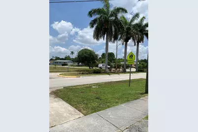 240 NW 38th Avenue, Lauderhill, FL 33311 - Photo 46