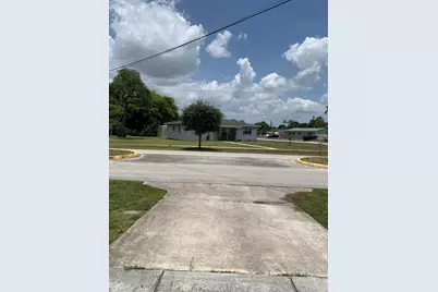 240 NW 38th Avenue, Lauderhill, FL 33311 - Photo 48