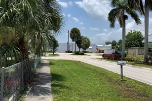 240 NW 38th Ave, Lauderhill, FL 33311 - Photo 44