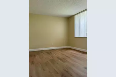7895 Margate Boulevard #203, Margate, FL 33063 - Photo 8