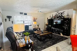 1918 SE Monroe St, Stuart, FL 34997 - Photo 2