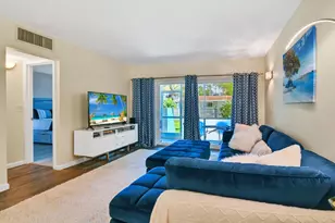 1432 S Lakeside Dr, Lake Worth Beach, FL 33460 - Photo 1